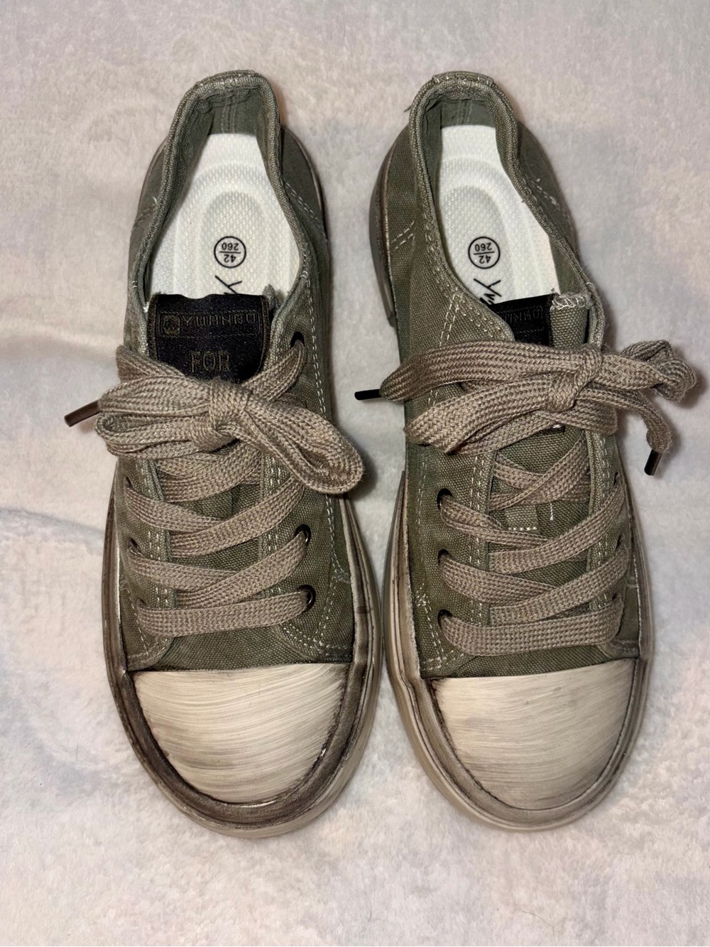 Yvan Ba Distressed Low-Top Canvas Sneakers - Sz 8.5 - Picture 4 of 13